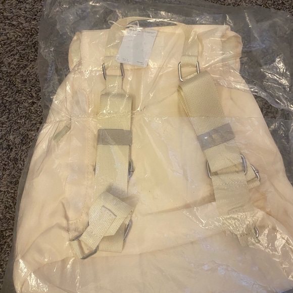 Lululemon Cream bag - Picture 2 of 2